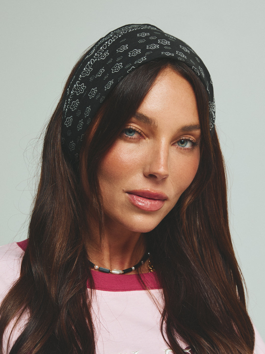 HEAD HUG - HEAD SCARF - BLACK