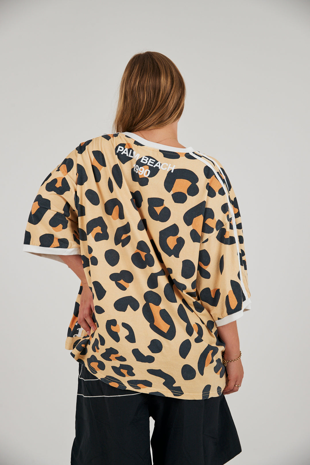THE HIBISCUS TEE - LEOPARD