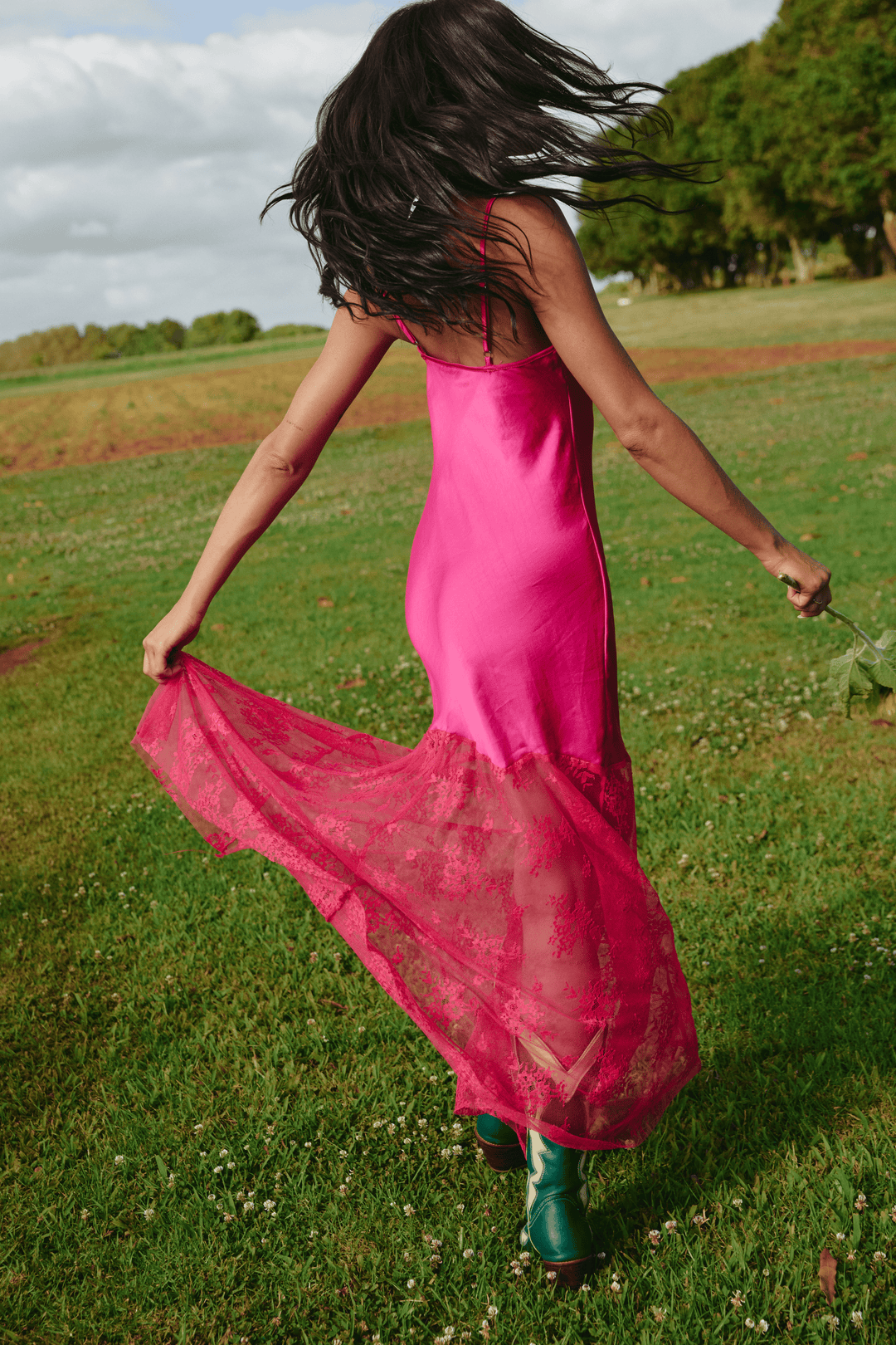 Sabbi | The Lace Maxi Dress - Pink SABBI Sabbi | The Lace Maxi Dress - Pink SABBI