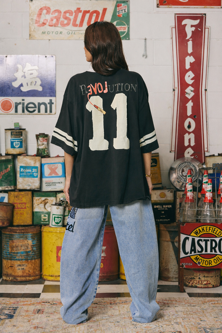 THE VERY OVERSIZED LOVE REVOLUTION TEE - BLACK