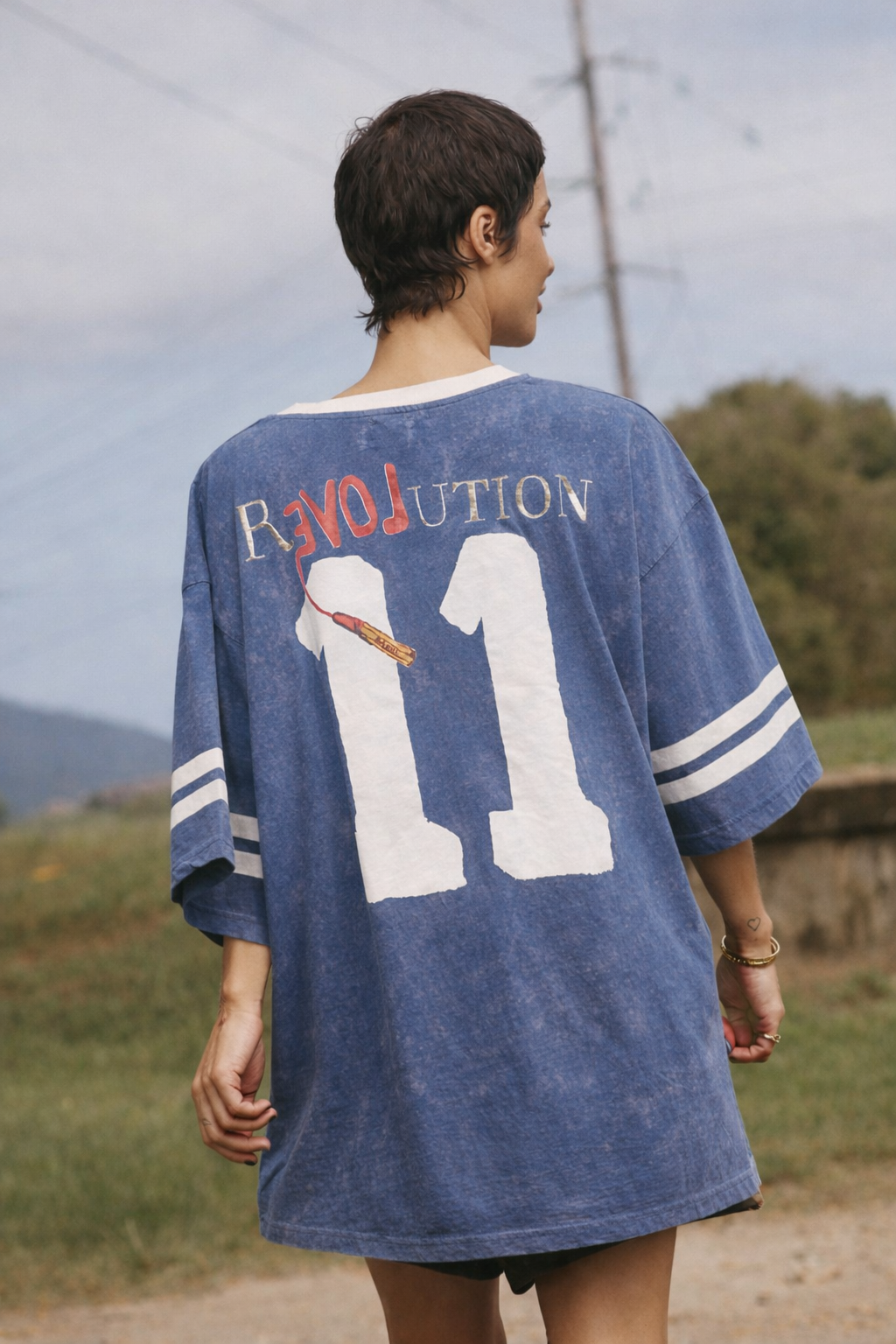 THE VERY OVERSIZED LOVE REVOLUTION TEE - BLUE