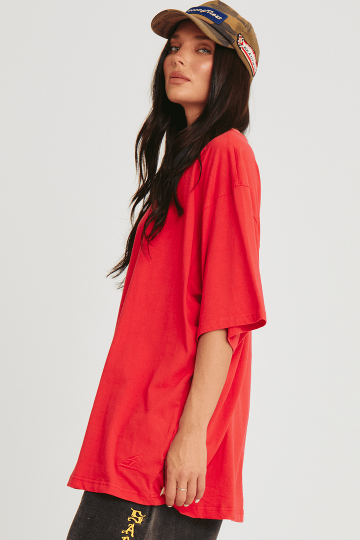 THE VERY OVERSIZED BASIC TEE - RED