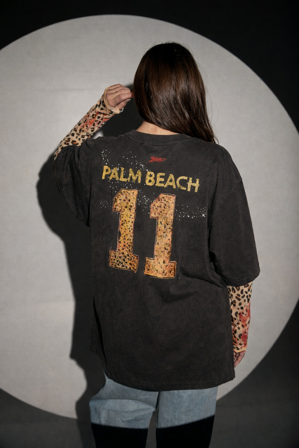 THE VERY OVERSIZED RUN CLUB TEE - BLACK