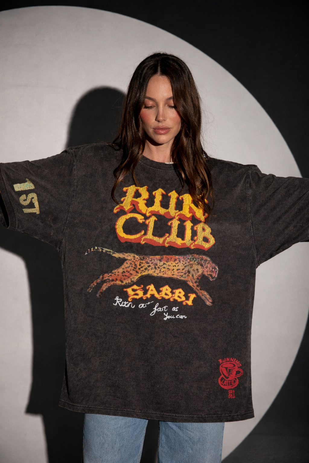 THE VERY OVERSIZED RUN CLUB TEE - BLACK