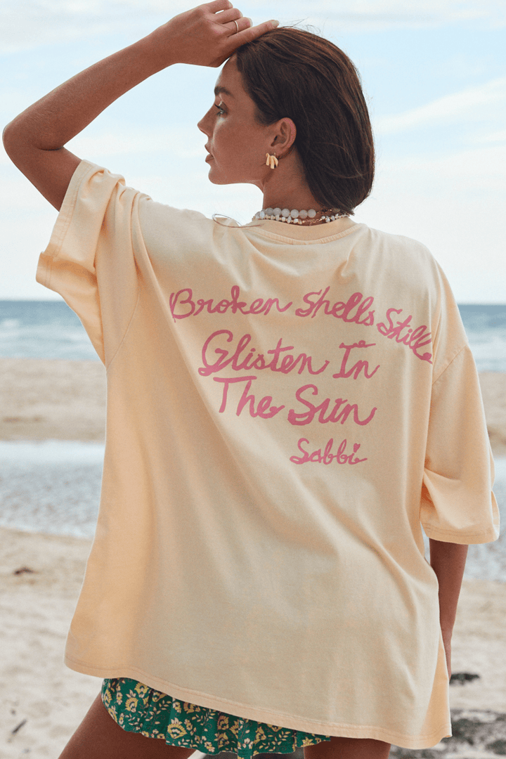 THE VERY OVERSIZED SHELL TITTY TEE - CREAMY YELLOW