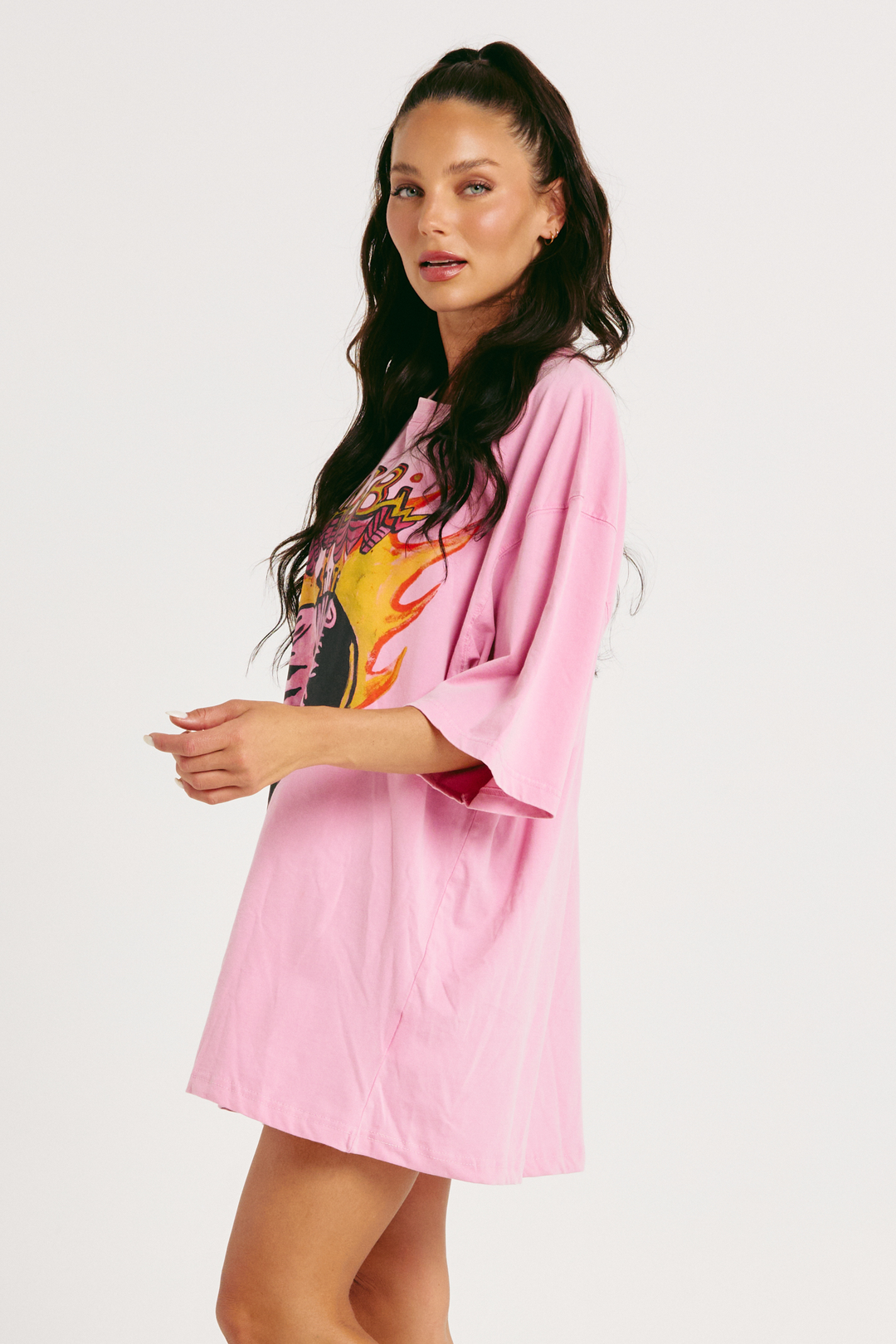THE VERY OVERSIZED SHINING ANYWAY TEE - PINK