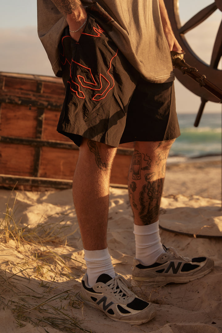 THE BARON BOARDIES - BLACK