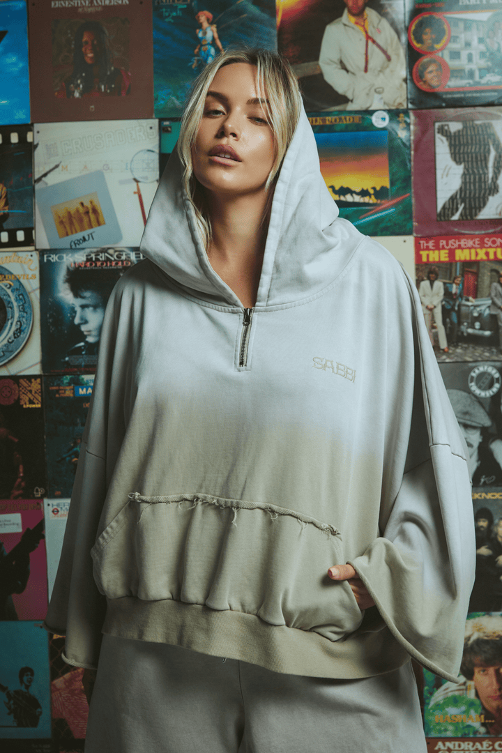 THE HALF ZIP HOODIE - STONE