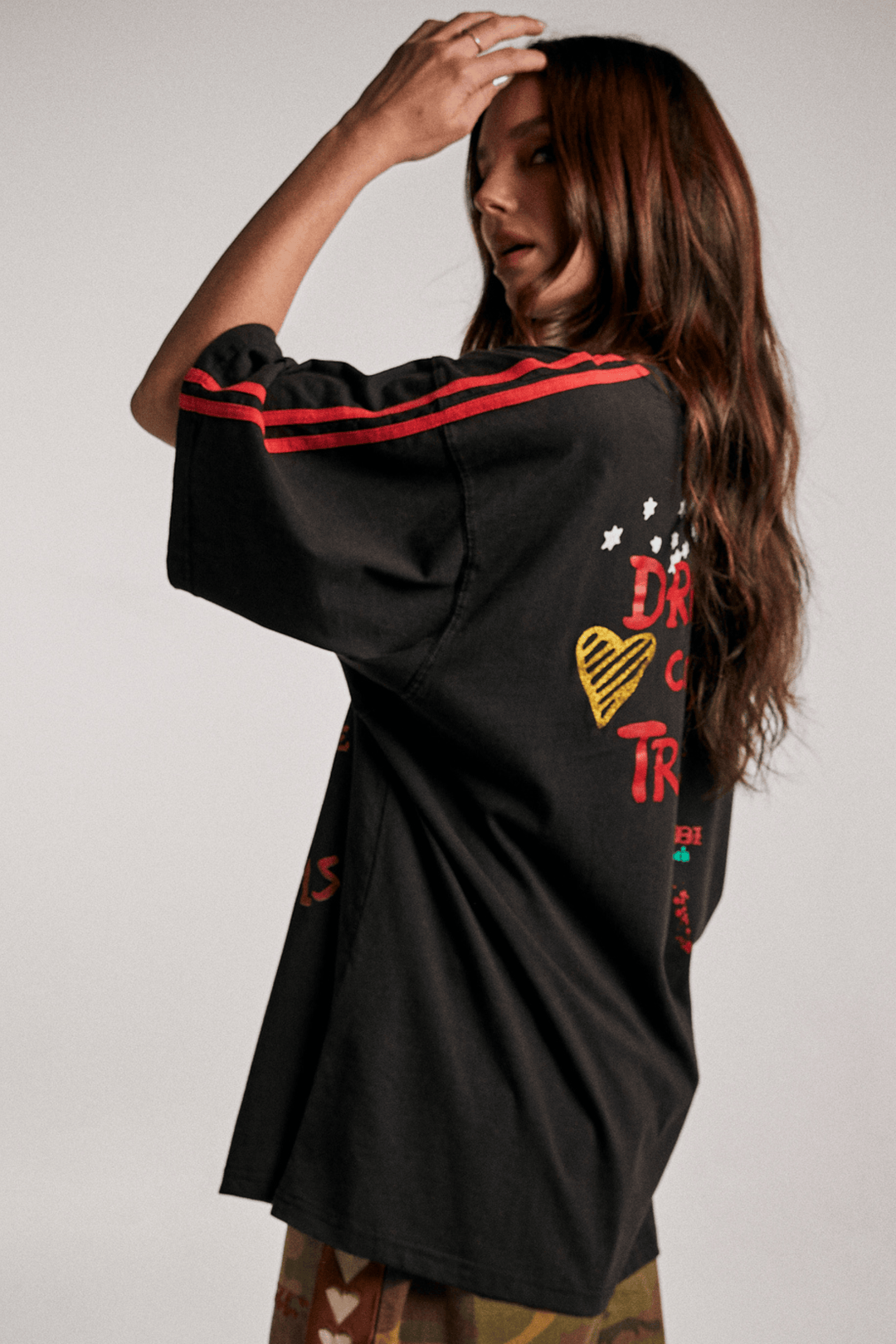 THE VERY OVERSIZED ZEBRA DREAMS TEE - BLACK